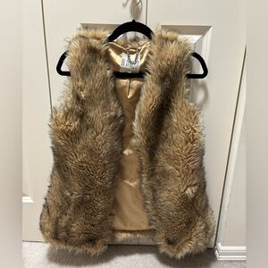 BB Dakota Y2K Faux Fur Vest